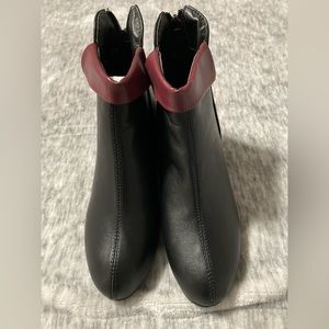 Black Burgundy Contrasts Boot
